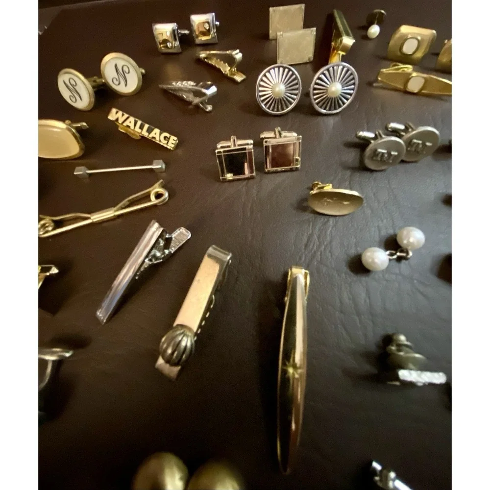Large Lot VTG Cufflinks Tie Bars Clips Tacks Cuff Buttons Gold Tone Silver Tone